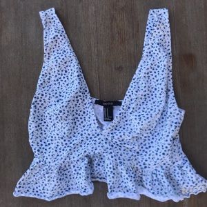 Super cute v neck crop top